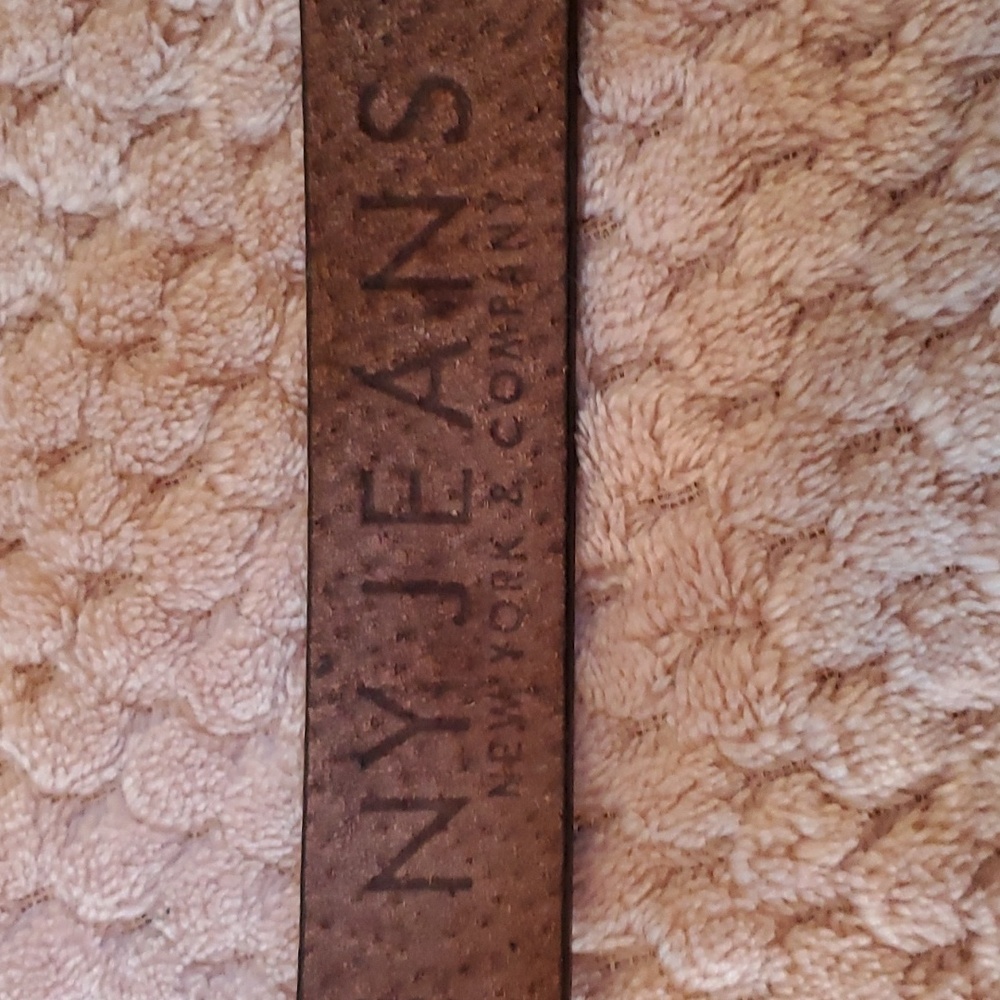 NY Jeans Leather Belt - Picture 5 of 6